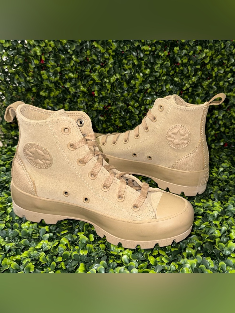 Converse Lugged High-Top Sneakers in Desert Sand New without box size 5.5